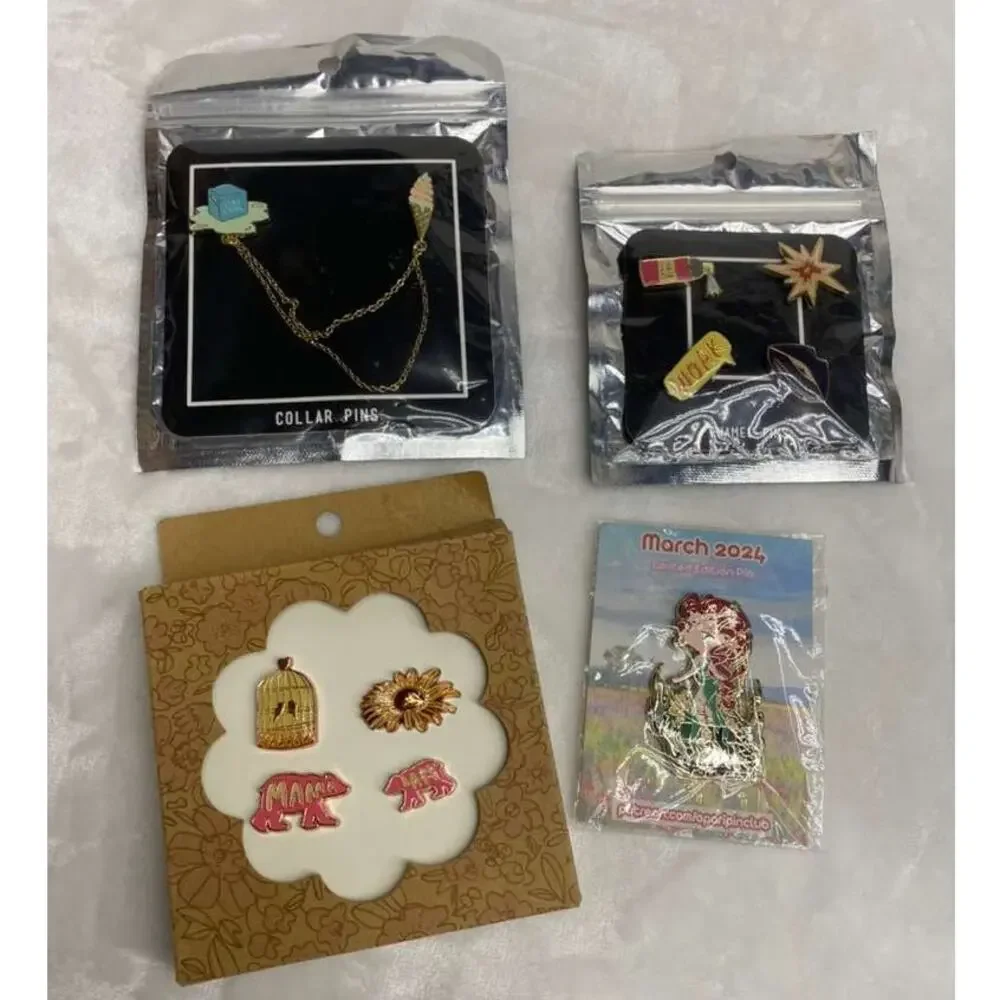 Macy´s made by TwelveNYC Enamel Pins and Collar Pins set of 4